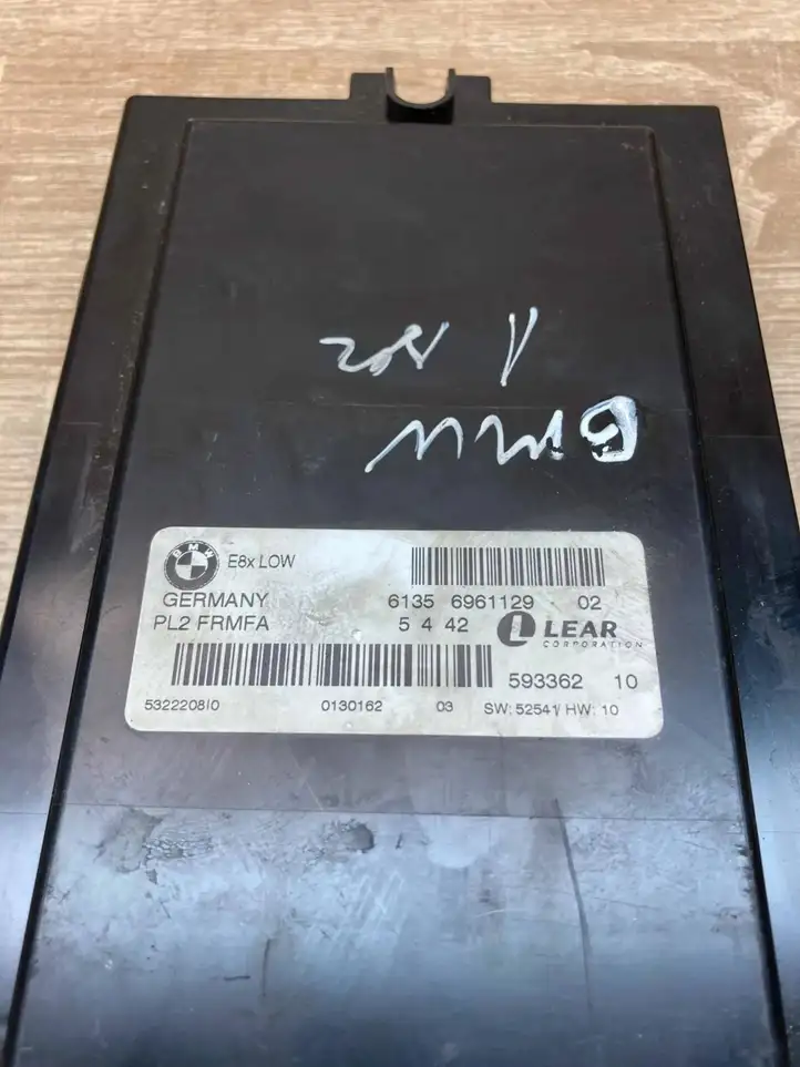 BMW 1 E81 E87 (2004 - 2011)  6961129 Модуль фонарей