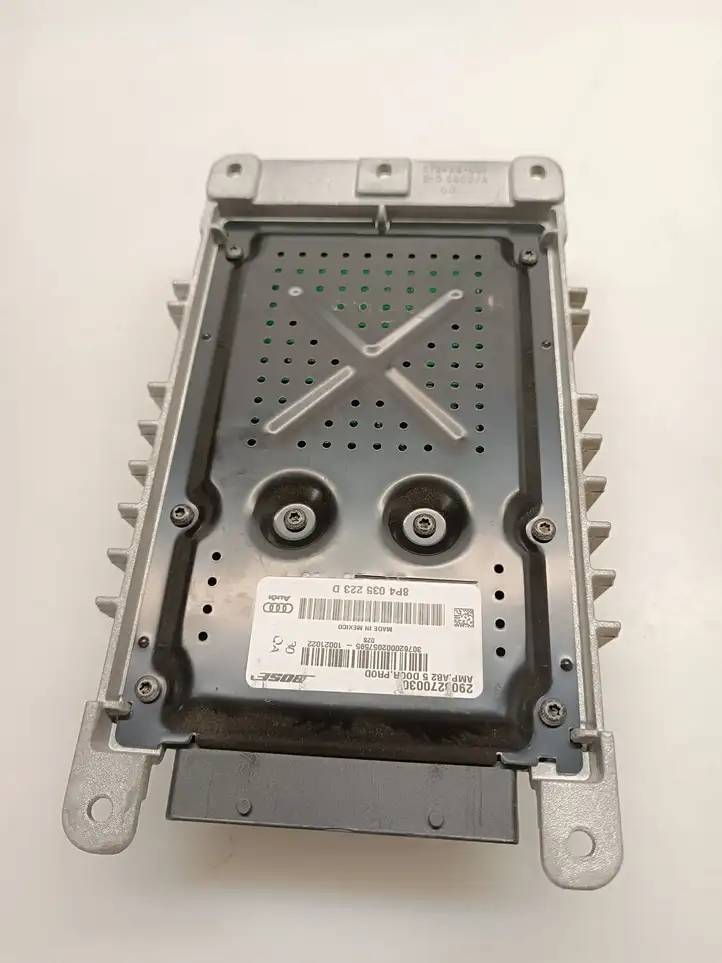 Audi A3/S3 8P (2008 - 2013) 8P4035223D Усилитель звука — фото 4