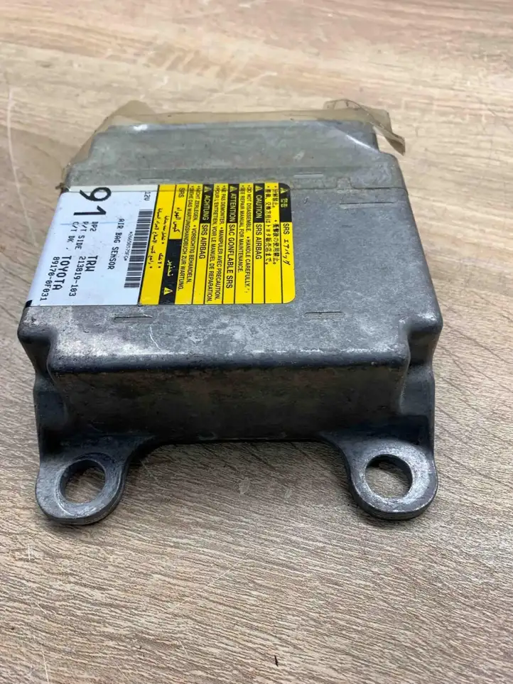 Toyota Corolla Verso AR10 (2004 - 2009) 891700F031 Датчик удара SRS — фото 2