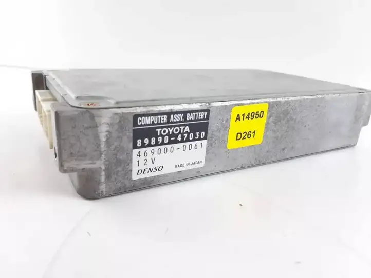 Toyota Prius (XW20) (2003 - 2009) 8989047030 Блок управления аккумулятором — фото 3