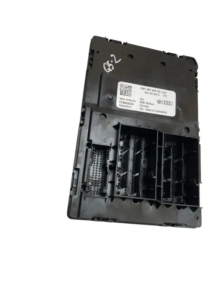 Audi Q5 (2017 - )  8W1907063CG Модуль управления BSM