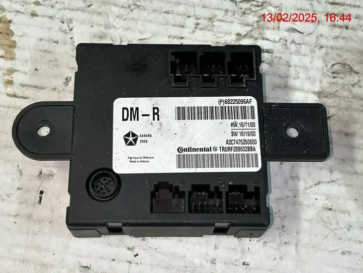 Chrysler Pacifica (2016 - )  68225096AF Модуль ECU раздвижных боковых дверей