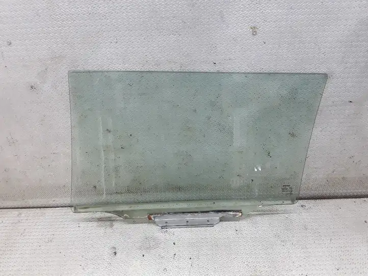 Toyota Corolla E120 E130 (2000 - 2004) Стекло задней двери — фото 2