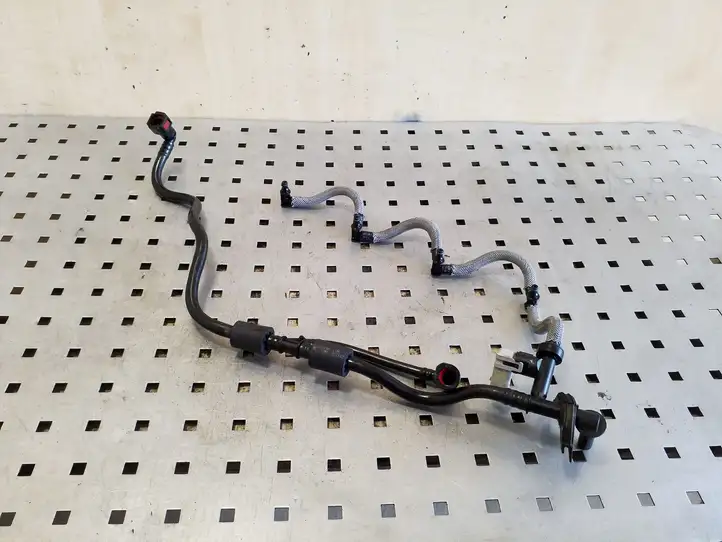 Nissan Qashqai (2010 - 2013) 166715777R Шланг обратки топлива — фото 1