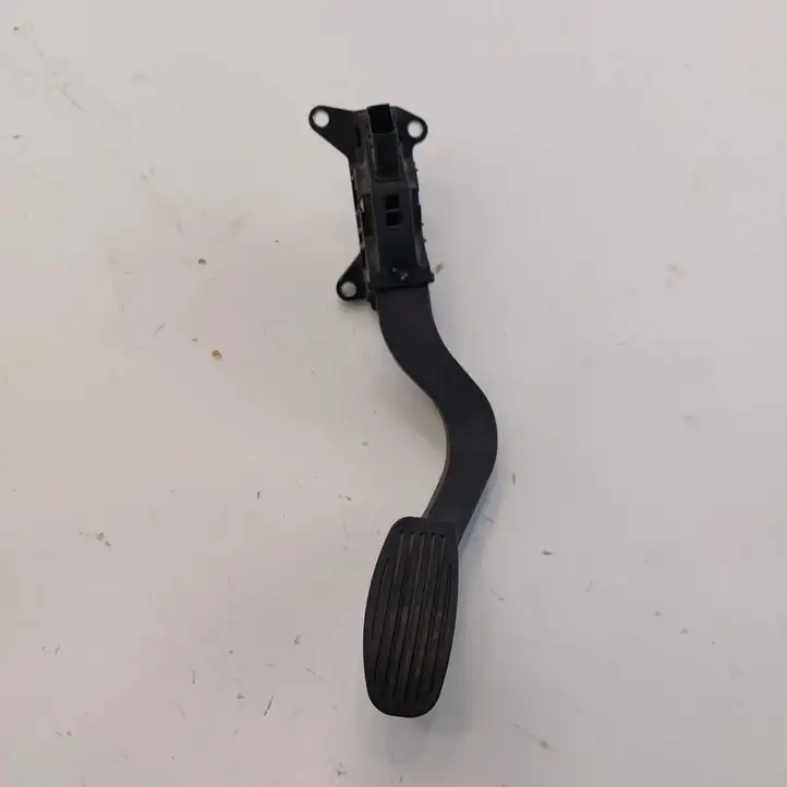 Fiat 500E (2013 - 2019) 00521379550 Педаль акселератора — фото 1