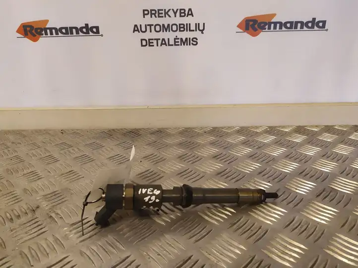 Iveco Daily Daily 6th gen (2012 - 2020) 504389548 Форсунка — фото 1