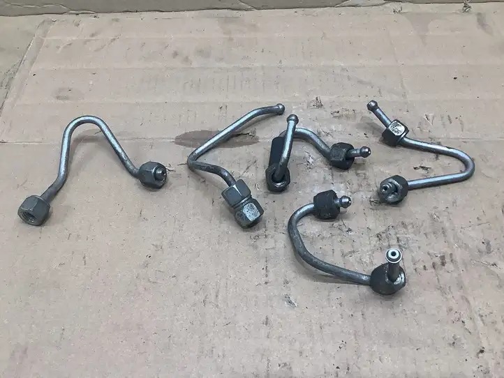 Nissan Qashqai (2006 - 2010) 080312 Трубка подачи топлива в форсунки — фото 1