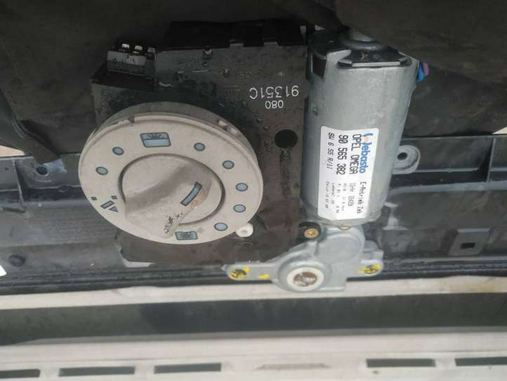 Opel Omega (1999 - 2004)  90565382 Двигатель привода люка-крыши