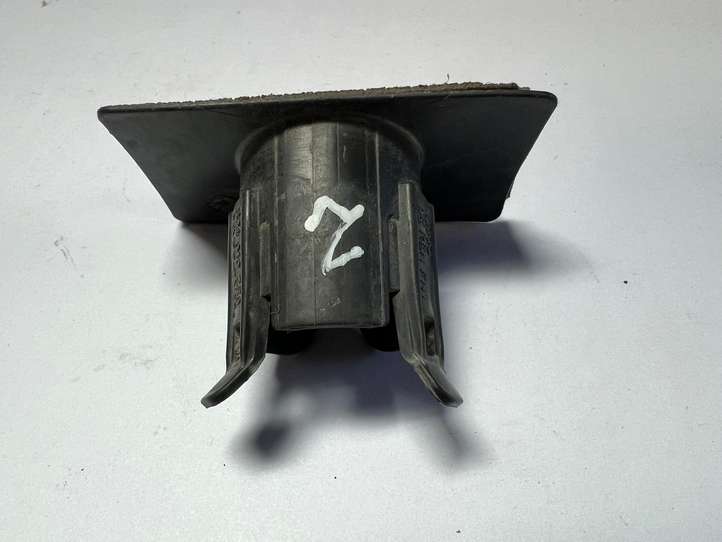 Audi A3/S3 8P (2004 - 2008)  8P4919289 Кронштейн заднего датчика парковки (PDC)