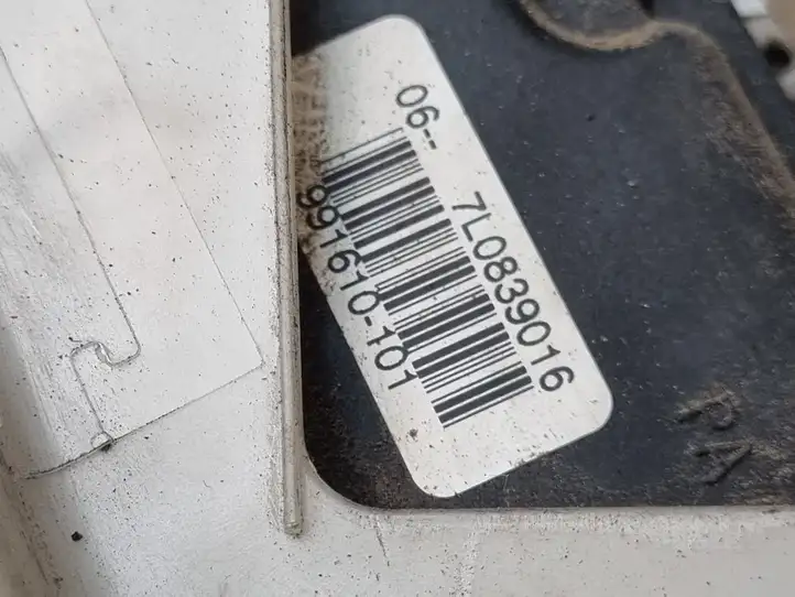 Volkswagen Touareg I (2002 - 2010) 7L0839016 Замок задней двери — фото 5