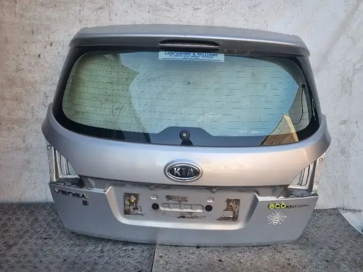 Kia Venga (2010 - 2014) Крышка багажника — фото 1