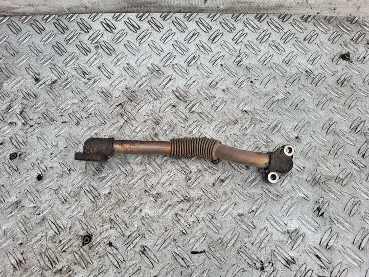 Kia Venga (2010 - 2014) Трубка EGR — фото 1