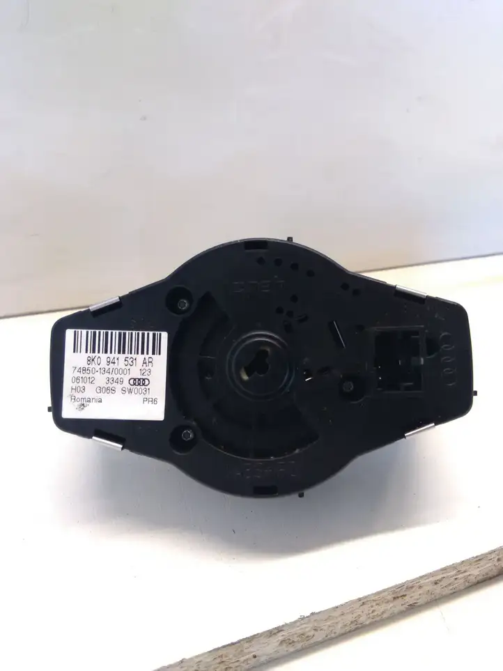 Audi A4 S4 B8 8K (2007 - 2011) 8K0941531AR Включатель фонарей — фото 2