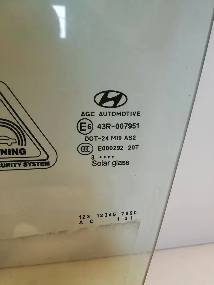 Hyundai ix35 (2013 - 2019) 43R007951 Стекло передней двери — фото 1