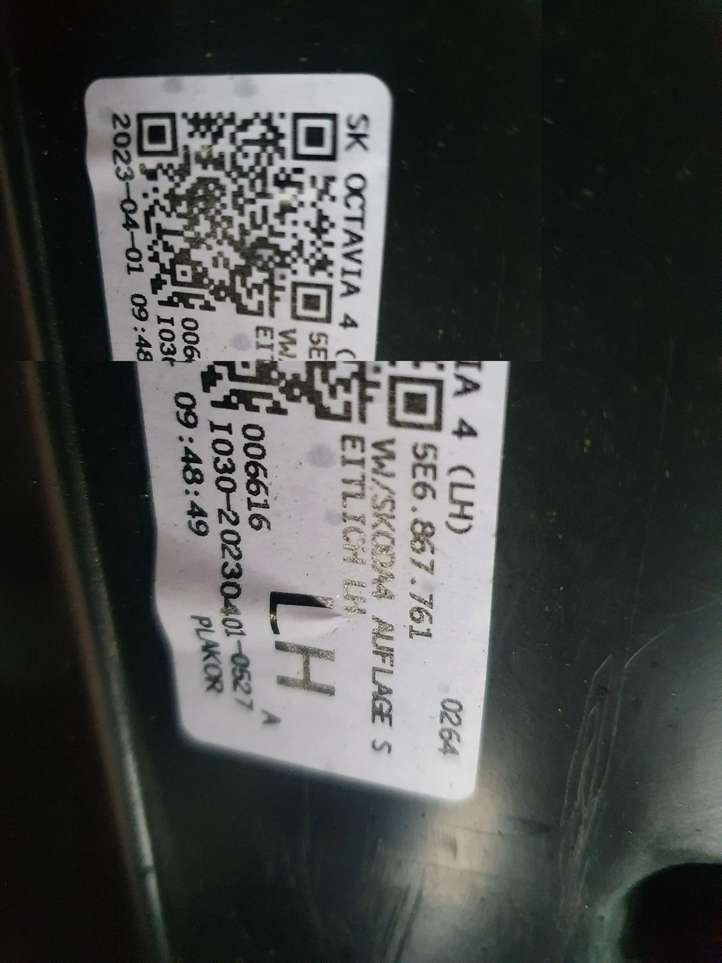 Skoda Octavia Mk4 (2019 - )  5E6867761 Полки в багажнике