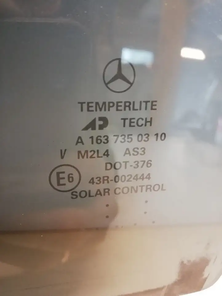 Mercedes-Benz ML W163 (1997 - 2005) 43R002444 Стекло задней двери — фото 2