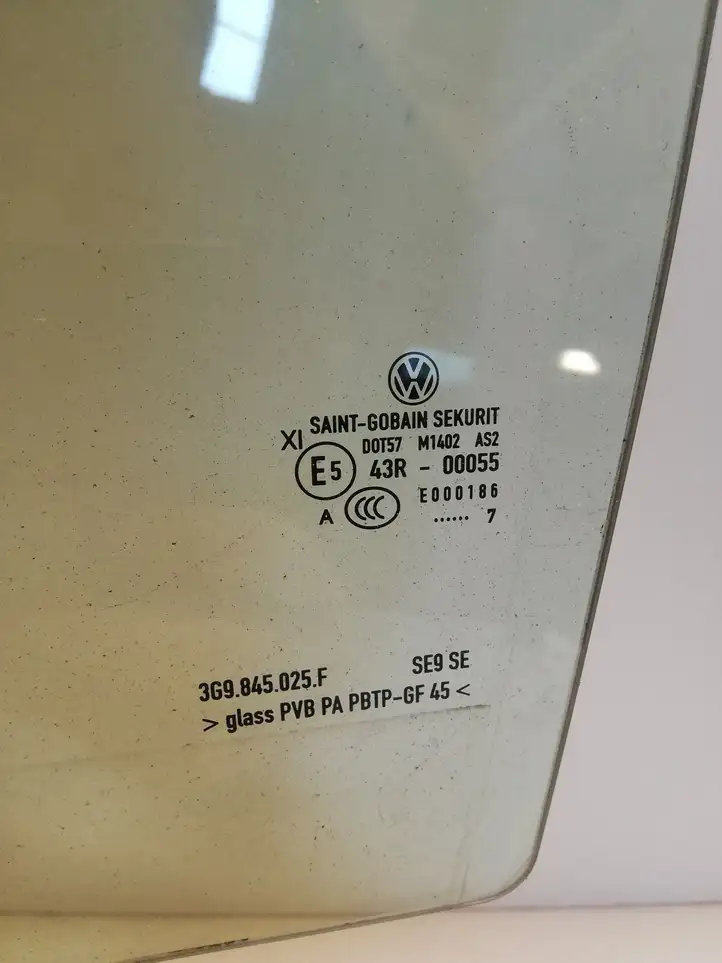 Volkswagen PASSAT B8 (2015 - ) 43R00055 Стекло задней двери — фото 2