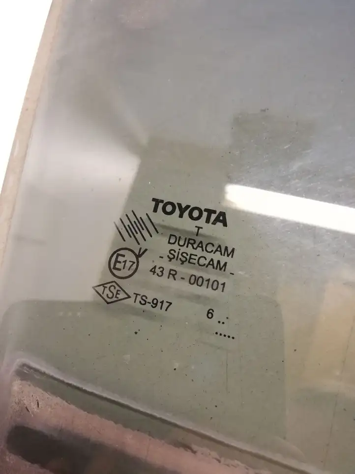 Toyota Corolla Verso AR10 (2004 - 2009) 43R00101 Стекло задней двери — фото 2