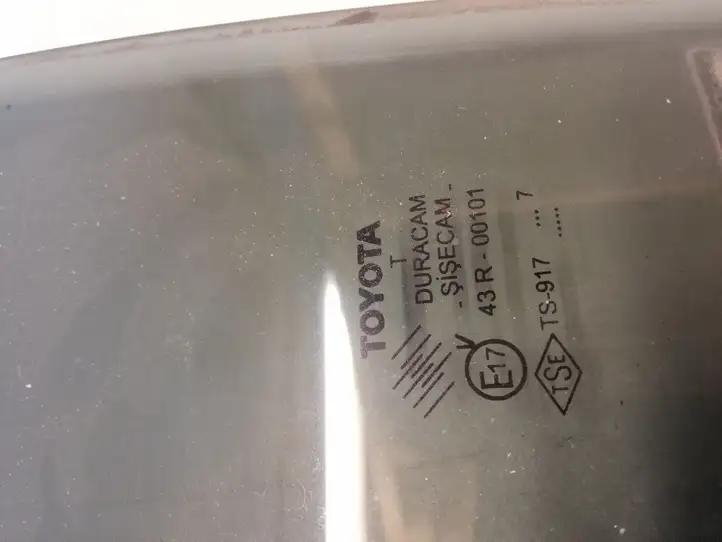 Toyota Corolla Verso AR10 (2004 - 2009) 43R00101 Стекло задней двери — фото 2