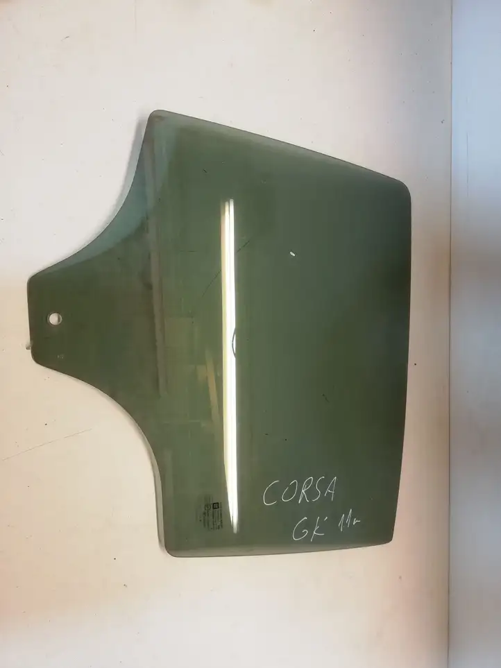 Opel Corsa D (2010 - 2014) 43R000010 Стекло задней двери — фото 1