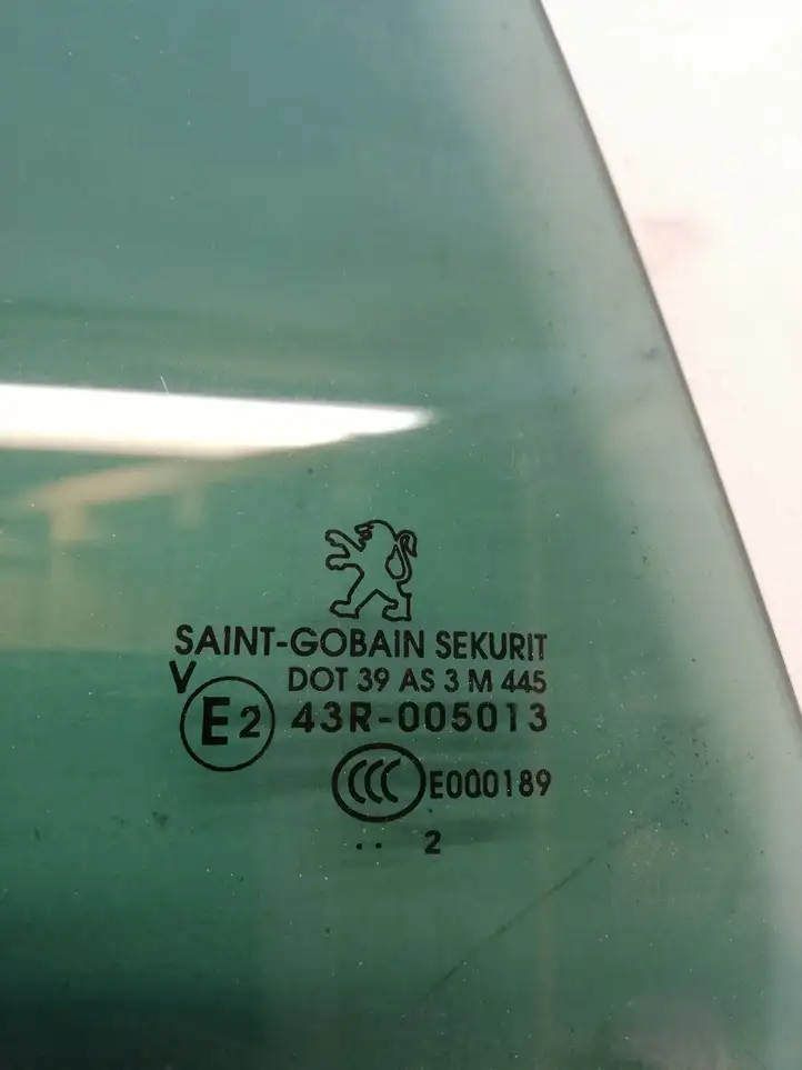 Peugeot 508 (2010 - 2014) 43R005013 Стекло задней двери — фото 2