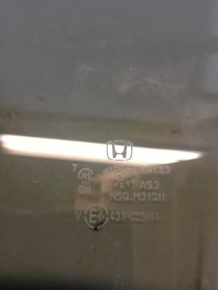 Honda Accord (2008 - 2016) 43R005844 Стекло задней двери — фото 2