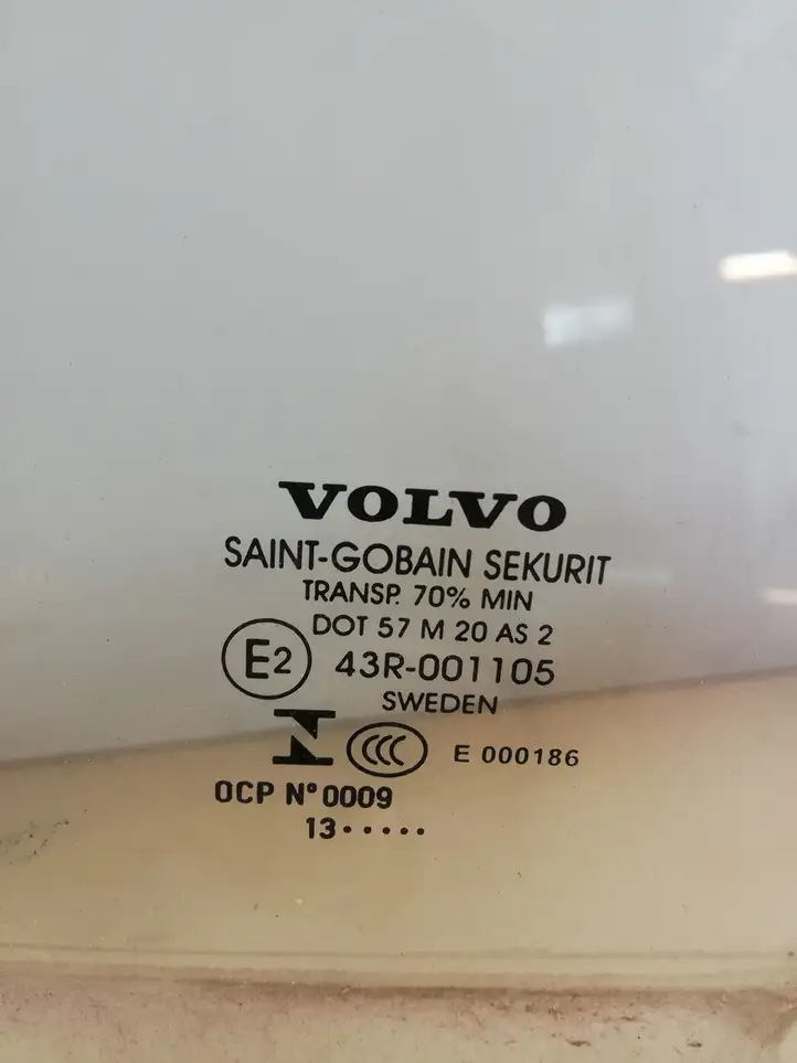 Volvo XC60 (2013 - 2017) 43R001105 Стекло задней двери — фото 2
