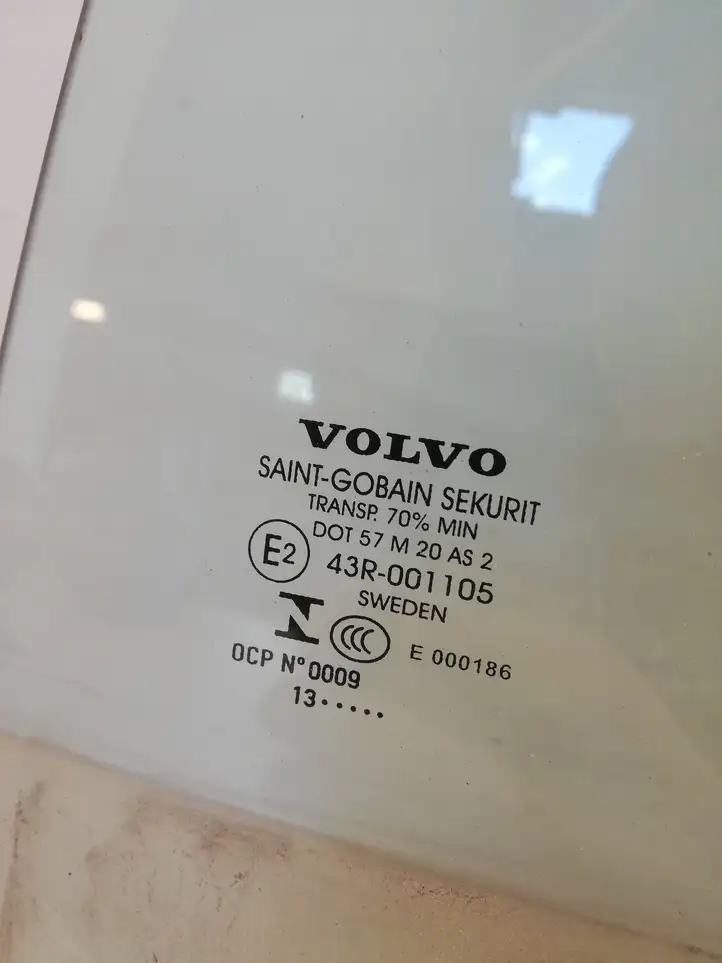 Volvo XC60 (2013 - 2017) 43R001105 Стекло задней двери — фото 2