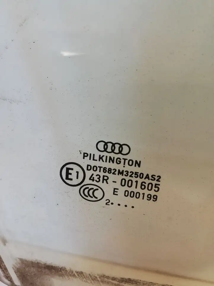 Audi A4 S4 B8 8K (2007 - 2011) 43R001605 Стекло передней двери — фото 2
