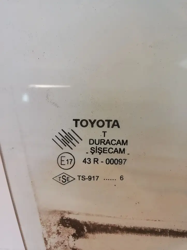 Toyota Corolla Verso AR10 (2004 - 2009) 43R00097 Стекло передней двери — фото 2