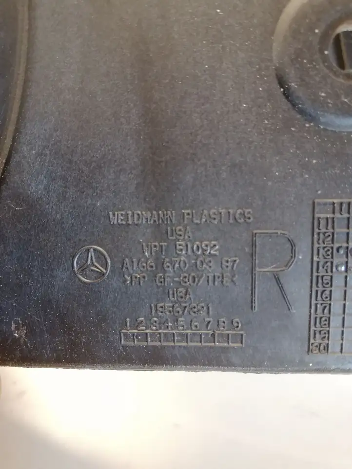 Mercedes-Benz GL X166 (2013 - 2019) A1666700150 Заднее боковое стекло — фото 5