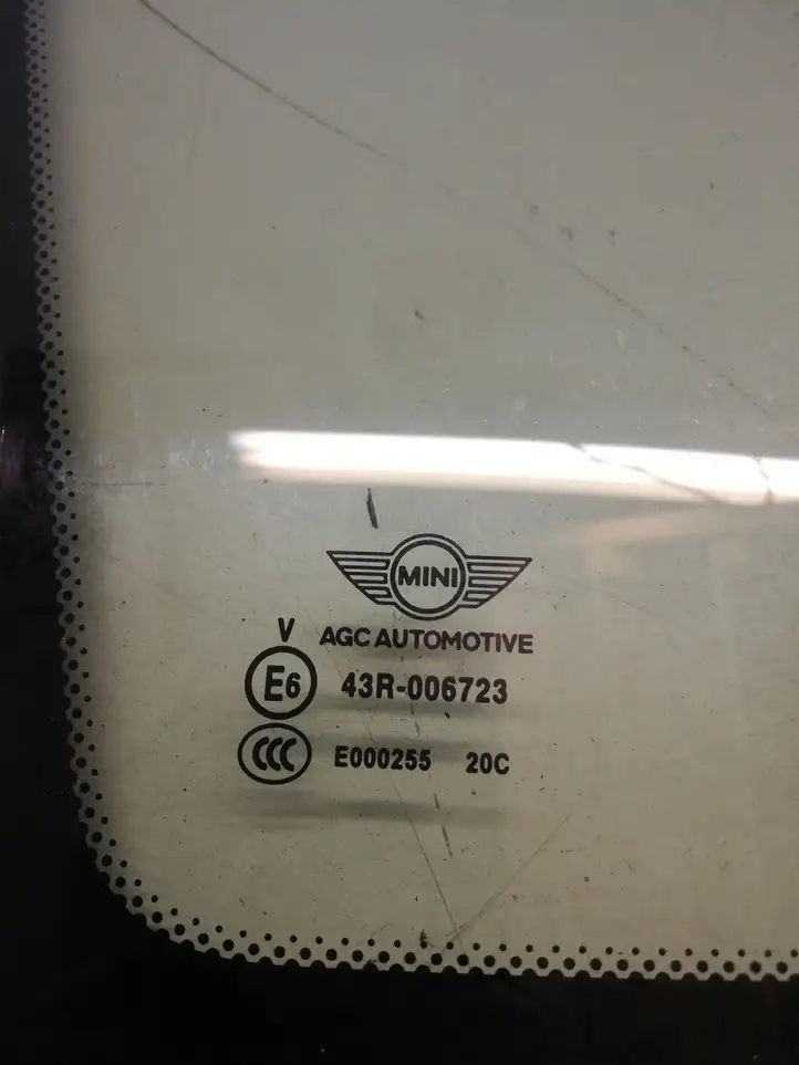 Mini One Cooper R56 (2012 - 2020) 43R006723 Заднее боковое стекло — фото 2