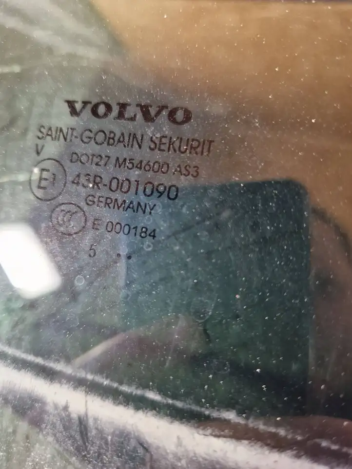 Volvo V60 (2013 - 2018) 43R001090 Стекло задней двери — фото 2