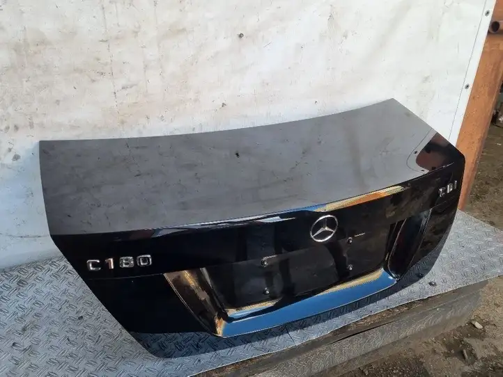 Mercedes-Benz C W204 (2007 - 2014) 2052223353 Крышка багажника — фото 5
