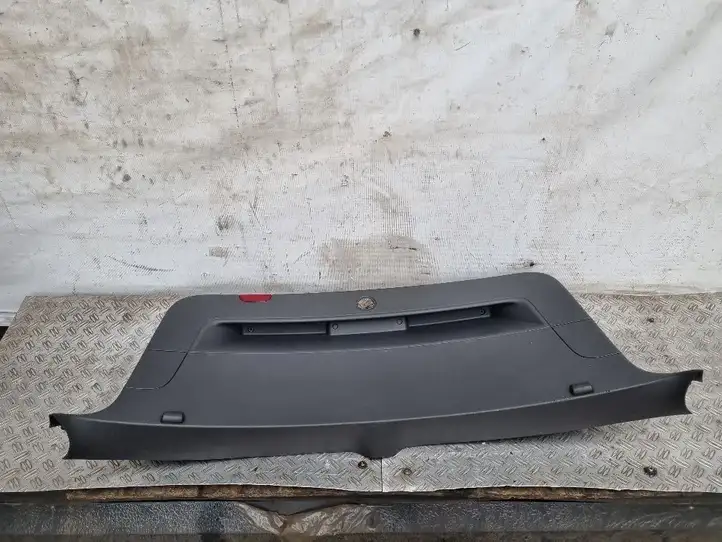 Volkswagen Golf Plus (2004 - 2008) 5M0867601 Комплект обшивки крышки багажника — фото 6