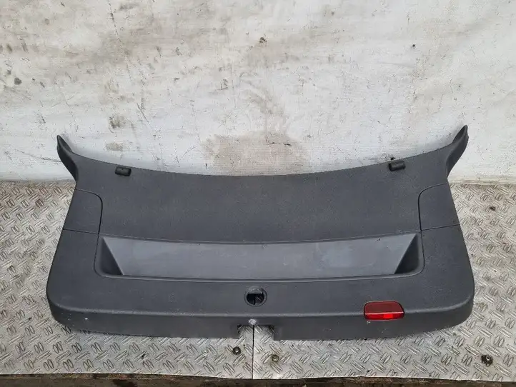 Volkswagen Golf Plus (2004 - 2008) 5M0867601 Комплект обшивки крышки багажника — фото 7