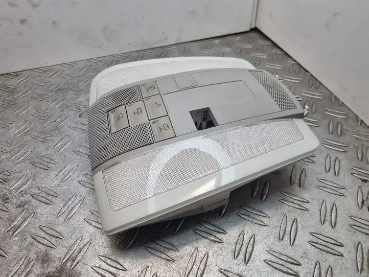 Mercedes-Benz C W204 (2007 - 2014) A2048202001 Передняя подсветка — фото 6