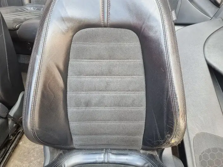 Volkswagen PASSAT B6 (2005 - 2010) Комплект салона — фото 11