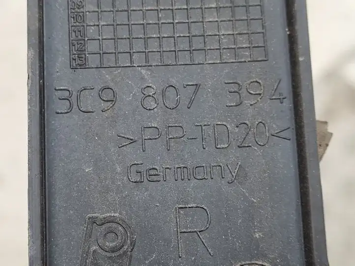 Volkswagen PASSAT B6 (2005 - 2010) 3C9807394 Кронштейн заднего бампера — фото 2