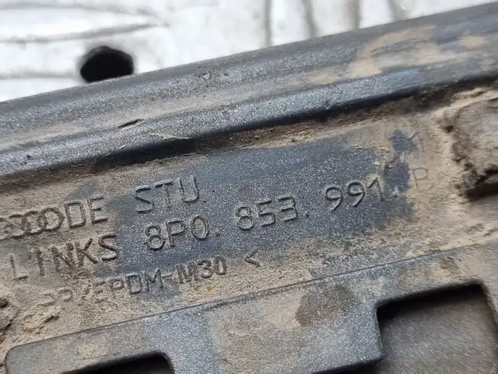 Audi A3/S3 8P (2003 - 2005) 8P0853991B Молдинг крыла — фото 2