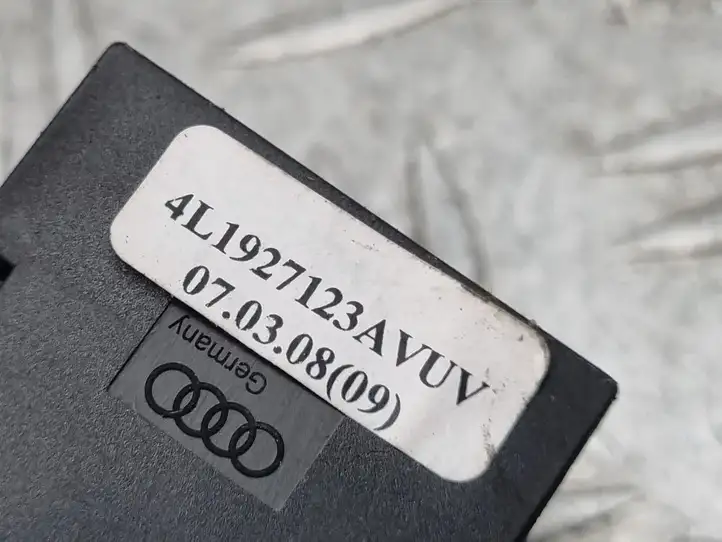 Audi Q7 4L (2005 - 2009) 4L1927123A Кнопка парктроника — фото 2