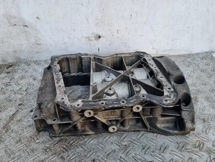 Renault Scenic II - Grand scenic II (2003 - 2006) 8200600642 Картер двигателя — фото 5