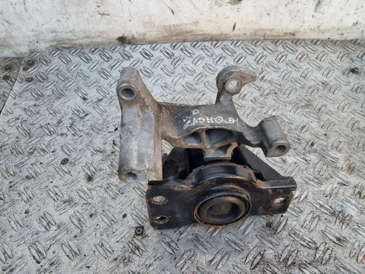 Nissan Qashqai (2006 - 2010) Опора двигателя — фото 4