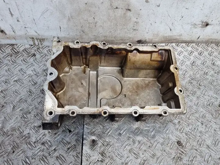 Mini One Cooper Cabrio R52 (2003 - 2008) 04777834AB Картер двигателя — фото 3