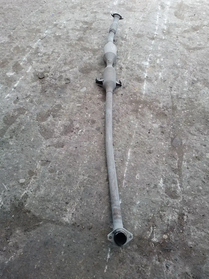 Toyota Corolla Verso E121 (2004 - 2007) Катализатор / DPF / FAP — фото 3