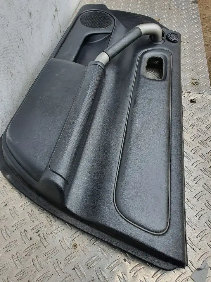 Toyota MR2 (W30) III (2000 - 2007) 6761117110 Обшивка передней двери — фото 3