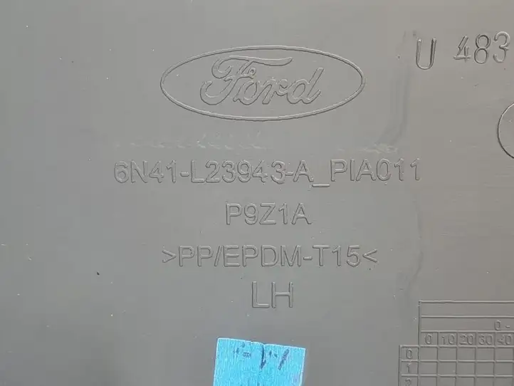 Ford Focus (2005 - 2008) 6N41L23943A Обшивка передней двери — фото 2