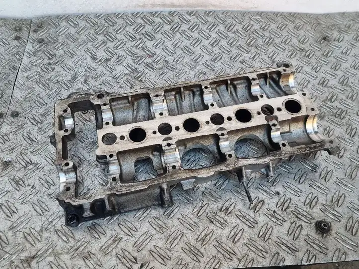 Land Rover Evoque I (2011 - 2015) 9686705110 Крышка головки блока цилиндров — фото 6