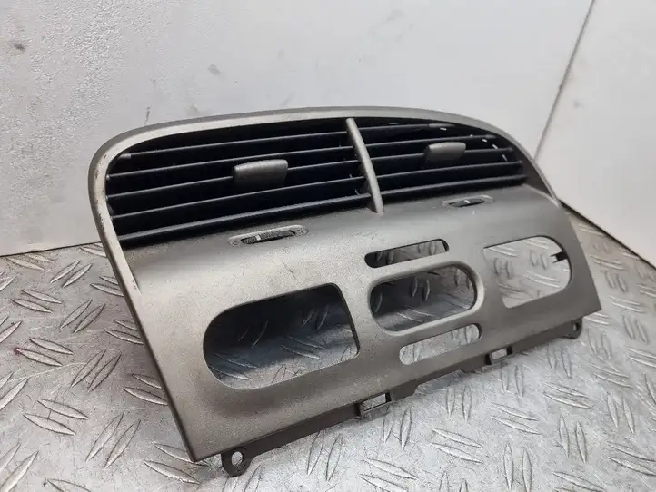 Seat Altea (2004 - 2009) 5P1819110G Центральный воздушный дефлектор — фото 1