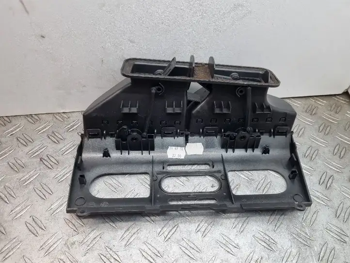 Seat Altea (2004 - 2009) 5P1819110G Центральный воздушный дефлектор — фото 4